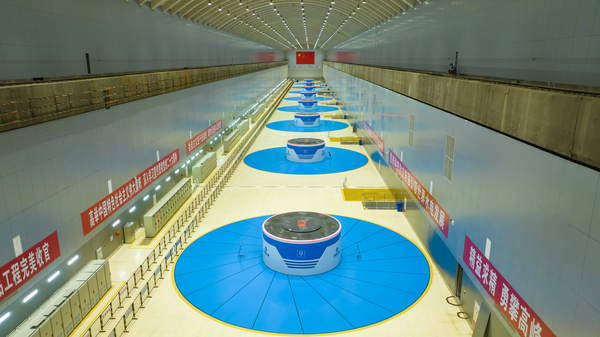 白鹤滩地下厂房(共两座),长宽高为438m×34m×89m、世界第一.jpg